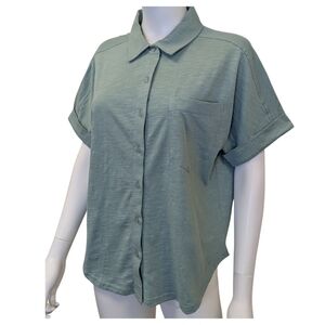 Pact Organic Cotton Button Down Shirt size M